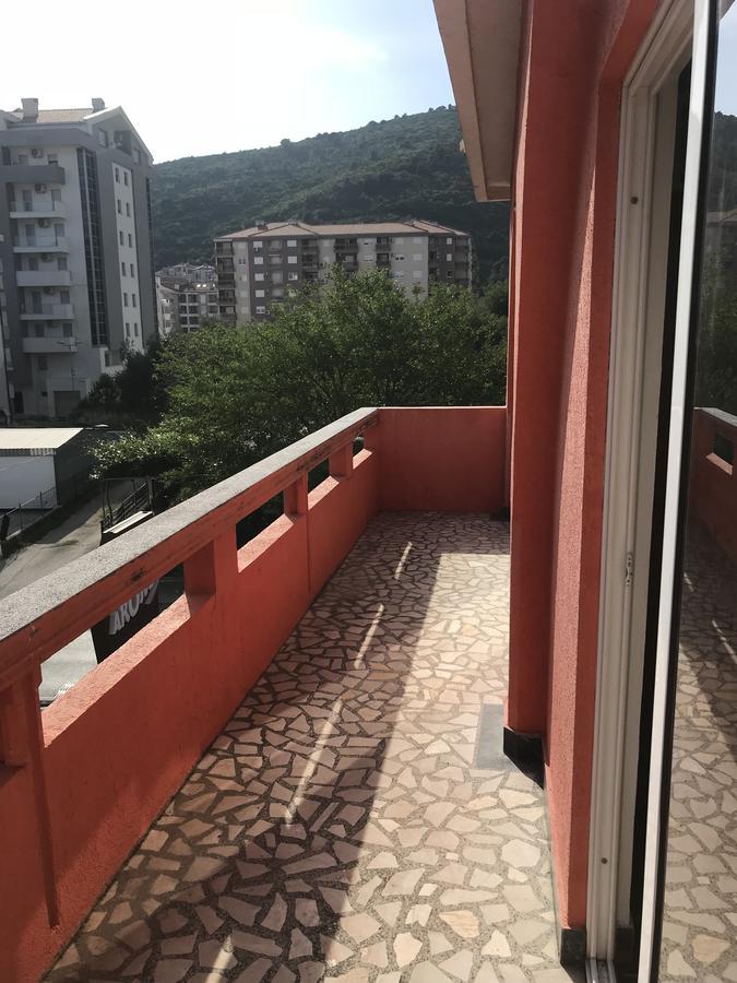 Apartments Holiday Будва Екстериор снимка